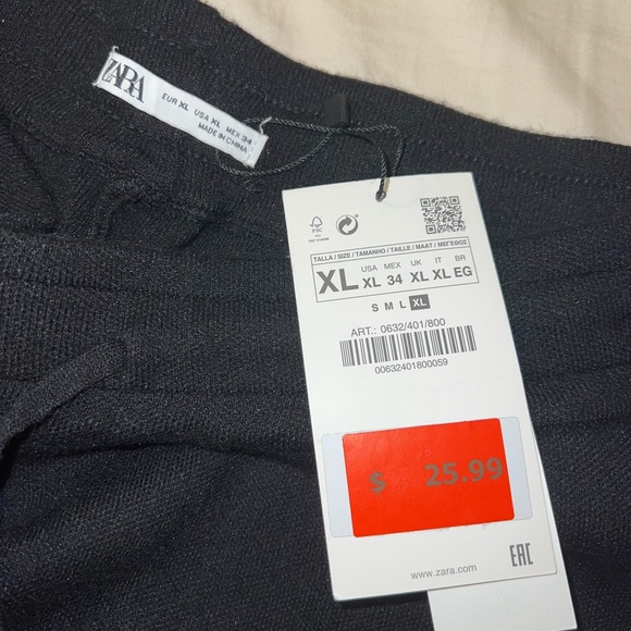 ZARA Mens black tie shorts - Picture 4 of 4